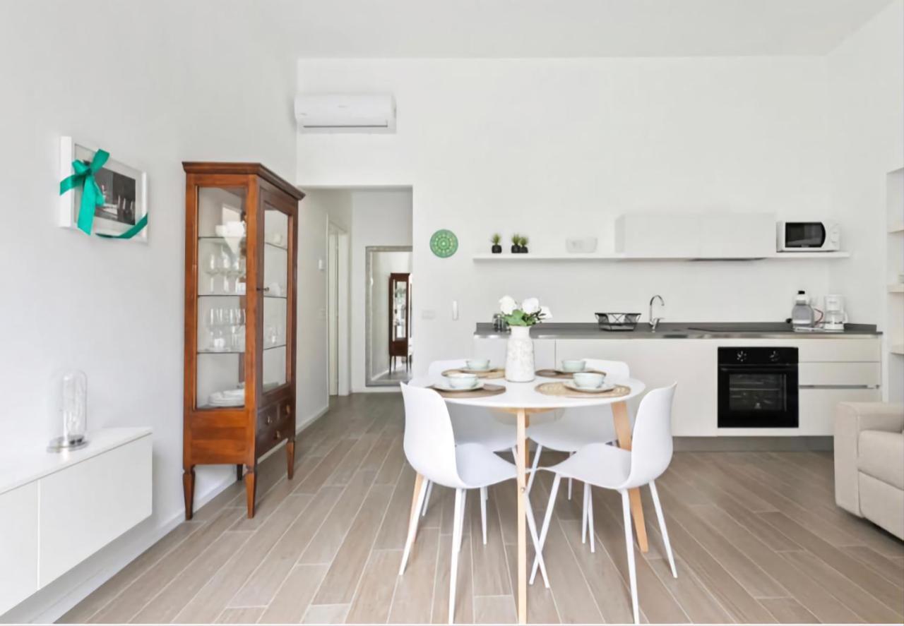 Sofia Lake Suite Como Exterior foto